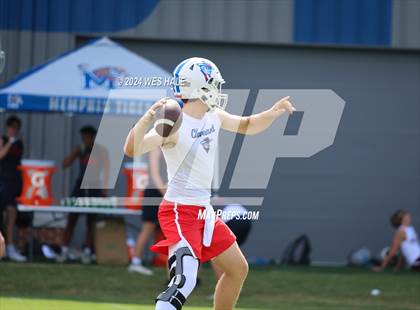Thumbnail 2 in Cleveland Central vs Lewisburg (U of Memphis 7v7) photogallery.