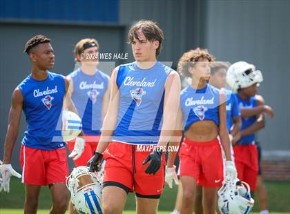 Thumbnail 3 in Cleveland Central vs Lewisburg (U of Memphis 7v7) photogallery.