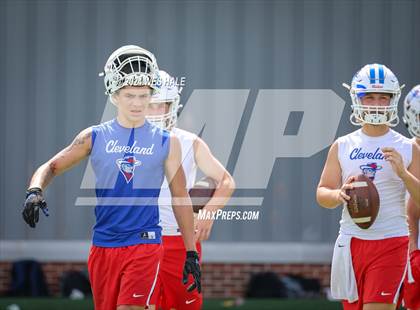Thumbnail 1 in Cleveland Central vs Lewisburg (U of Memphis 7v7) photogallery.