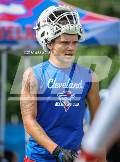 Thumbnail 1 in Cleveland Central vs Lewisburg (U of Memphis 7v7) photogallery.