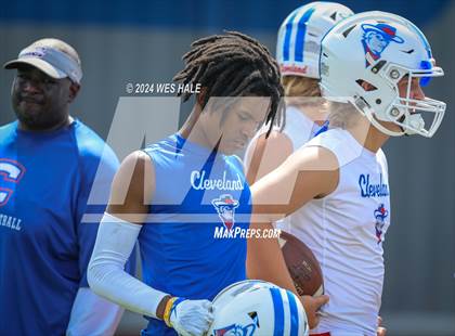 Thumbnail 2 in Cleveland Central vs Lewisburg (U of Memphis 7v7) photogallery.