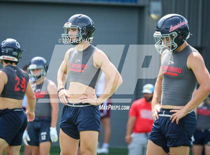 Thumbnail 2 in Cleveland Central vs Lewisburg (U of Memphis 7v7) photogallery.