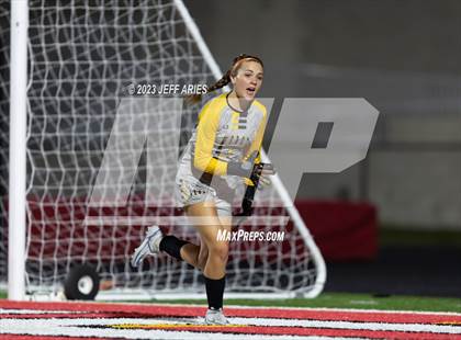 Thumbnail 1 in Bishop Verot @ Cardinal Mooney photogallery.