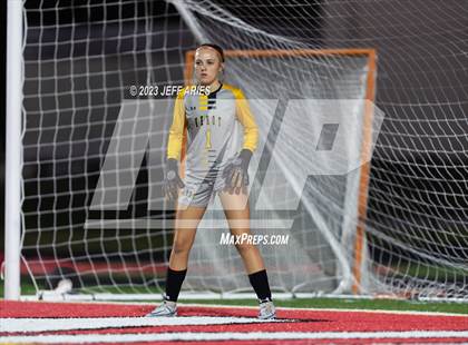 Thumbnail 1 in Bishop Verot @ Cardinal Mooney photogallery.