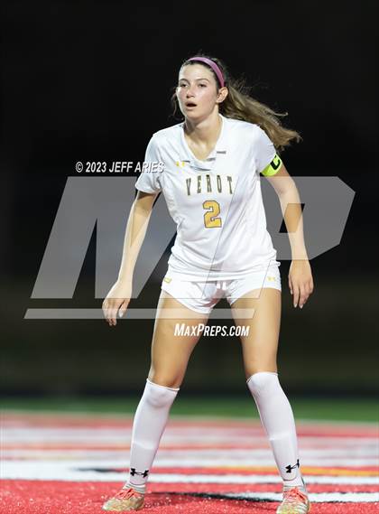 Thumbnail 2 in Bishop Verot @ Cardinal Mooney photogallery.