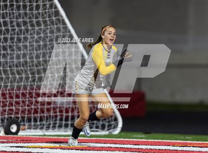 Thumbnail 2 in Bishop Verot @ Cardinal Mooney photogallery.