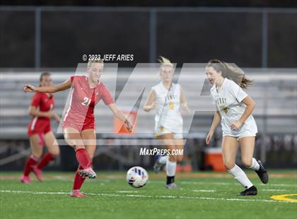 Thumbnail 1 in Bishop Verot @ Cardinal Mooney photogallery.