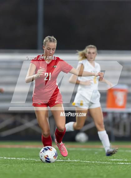 Thumbnail 2 in Bishop Verot @ Cardinal Mooney photogallery.