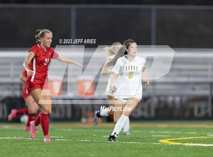 Thumbnail 1 in Bishop Verot @ Cardinal Mooney photogallery.