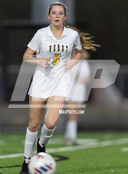 Thumbnail 1 in Bishop Verot @ Cardinal Mooney photogallery.