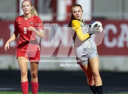 Thumbnail 3 in Bishop Verot @ Cardinal Mooney photogallery.