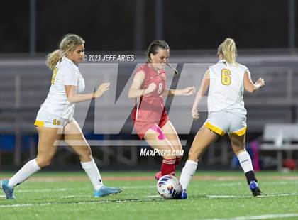 Thumbnail 3 in Bishop Verot @ Cardinal Mooney photogallery.