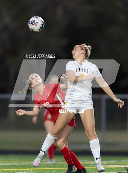 Thumbnail 1 in Bishop Verot @ Cardinal Mooney photogallery.