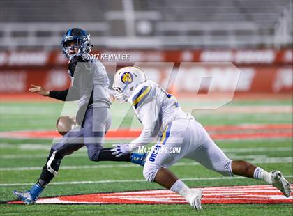 Thumbnail 1 in Orem vs. Sky View (UHSAA 4A Semifinal) photogallery.