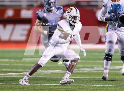Thumbnail 2 in Orem vs. Sky View (UHSAA 4A Semifinal) photogallery.