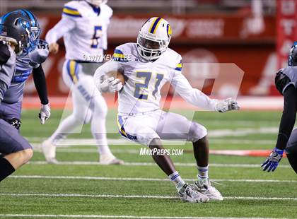 Thumbnail 2 in Orem vs. Sky View (UHSAA 4A Semifinal) photogallery.