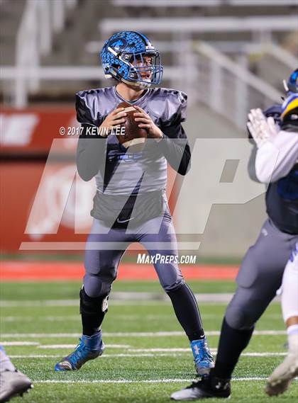 Thumbnail 3 in Orem vs. Sky View (UHSAA 4A Semifinal) photogallery.