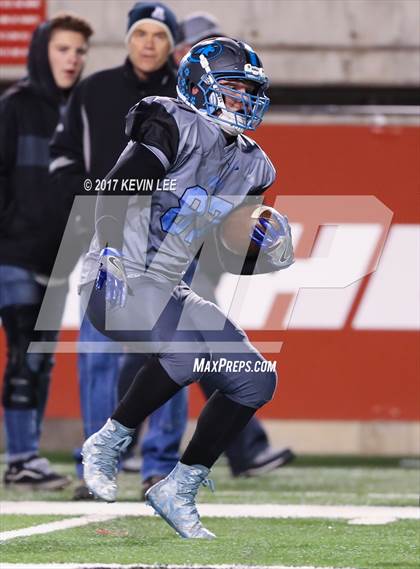 Thumbnail 2 in Orem vs. Sky View (UHSAA 4A Semifinal) photogallery.