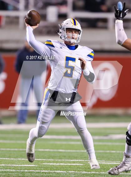 Thumbnail 1 in Orem vs. Sky View (UHSAA 4A Semifinal) photogallery.