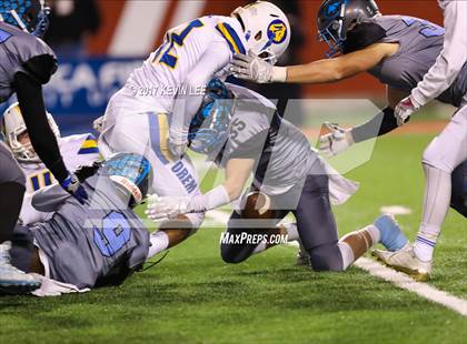 Thumbnail 3 in Orem vs. Sky View (UHSAA 4A Semifinal) photogallery.