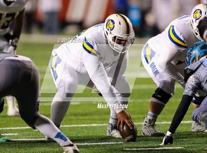 Thumbnail 3 in Orem vs. Sky View (UHSAA 4A Semifinal) photogallery.