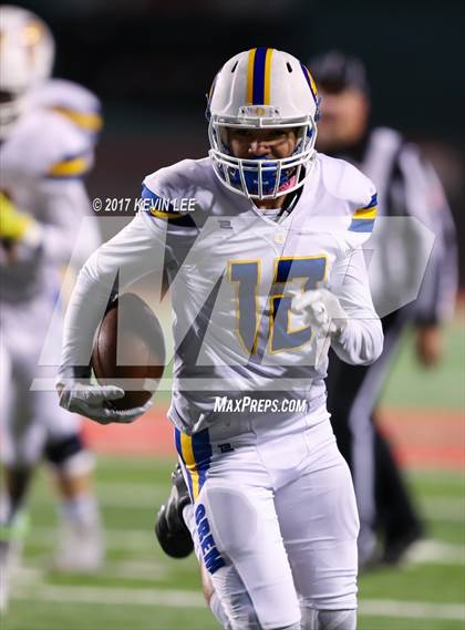 Thumbnail 1 in Orem vs. Sky View (UHSAA 4A Semifinal) photogallery.