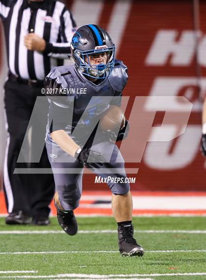 Thumbnail 2 in Orem vs. Sky View (UHSAA 4A Semifinal) photogallery.