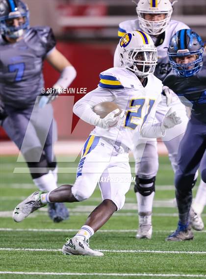 Thumbnail 1 in Orem vs. Sky View (UHSAA 4A Semifinal) photogallery.