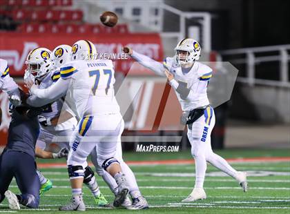 Thumbnail 3 in Orem vs. Sky View (UHSAA 4A Semifinal) photogallery.