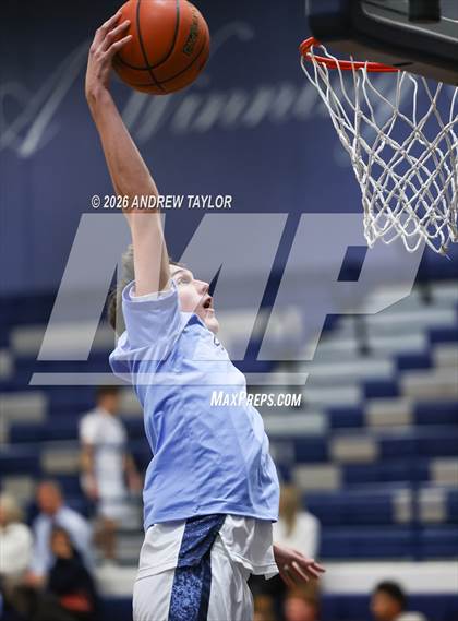 Thumbnail 2 in King @ Kingwood photogallery.