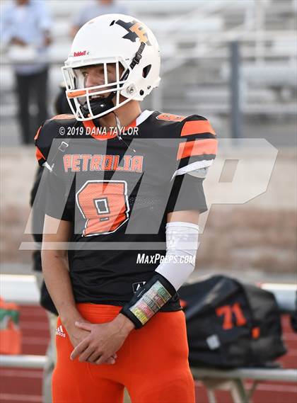 Thumbnail 2 in Petrolia vs. Hico photogallery.