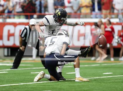 Thumbnail 1 in Jamesville-DeWitt vs. Susquehanna Valley photogallery.