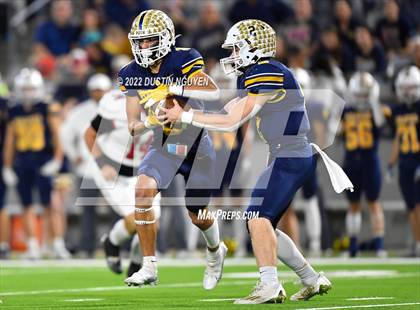 Thumbnail 2 in Poth vs. Harmony (UIL 3A D2 Semifinal) photogallery.