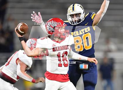 Thumbnail 1 in Poth vs. Harmony (UIL 3A D2 Semifinal) photogallery.
