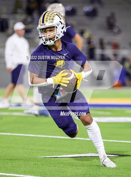 Thumbnail 1 in Poth vs. Harmony (UIL 3A D2 Semifinal) photogallery.