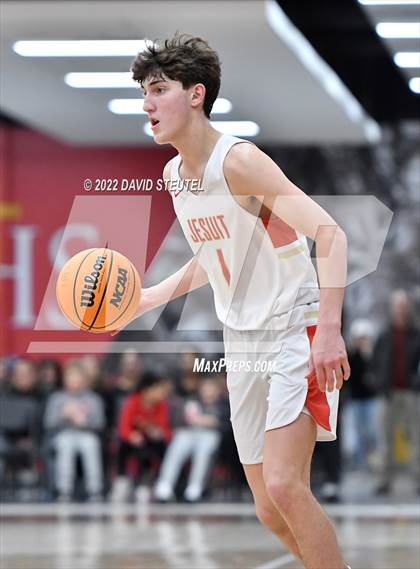 Thumbnail 3 in Archbishop Mitty vs. Jesuit (Fr. Barry Christmas Classic) photogallery.
