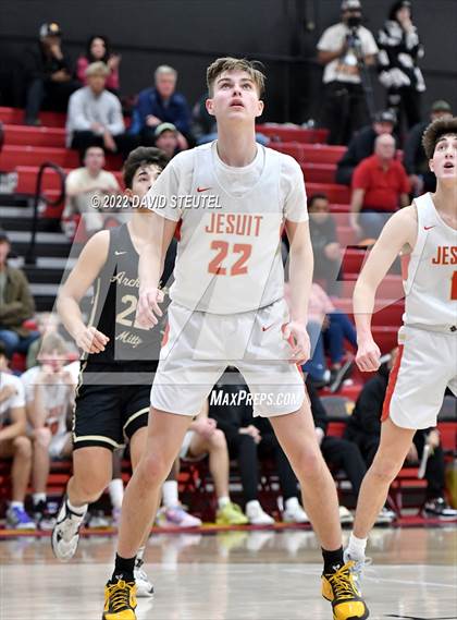 Thumbnail 3 in Archbishop Mitty vs. Jesuit (Fr. Barry Christmas Classic) photogallery.