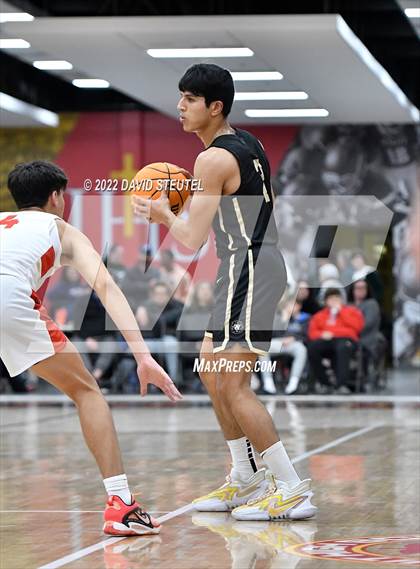 Thumbnail 3 in Archbishop Mitty vs. Jesuit (Fr. Barry Christmas Classic) photogallery.