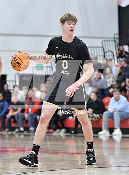 Thumbnail 1 in Archbishop Mitty vs. Jesuit (Fr. Barry Christmas Classic) photogallery.