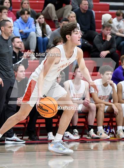 Thumbnail 2 in Archbishop Mitty vs. Jesuit (Fr. Barry Christmas Classic) photogallery.