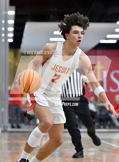 Thumbnail 2 in Archbishop Mitty vs. Jesuit (Fr. Barry Christmas Classic) photogallery.