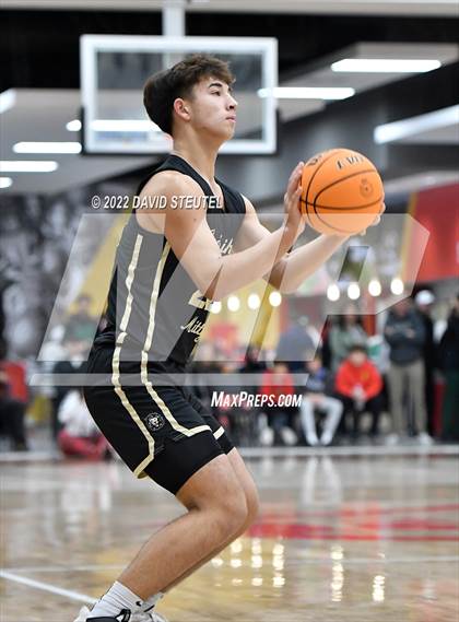 Thumbnail 3 in Archbishop Mitty vs. Jesuit (Fr. Barry Christmas Classic) photogallery.