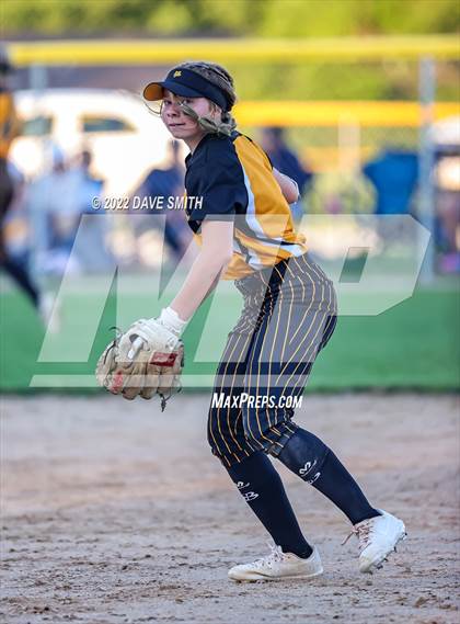 Thumbnail 3 in Mid-Prairie @ Regina photogallery.