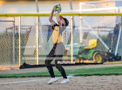 Thumbnail 3 in Mid-Prairie @ Regina photogallery.