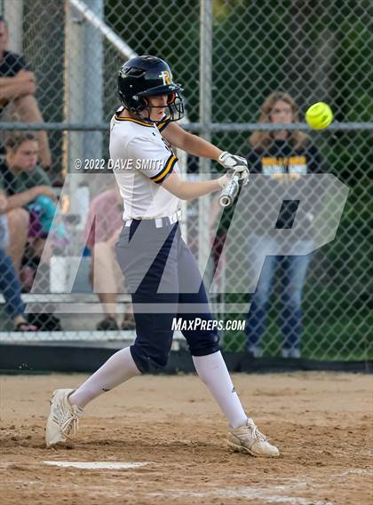 Thumbnail 2 in Mid-Prairie @ Regina photogallery.