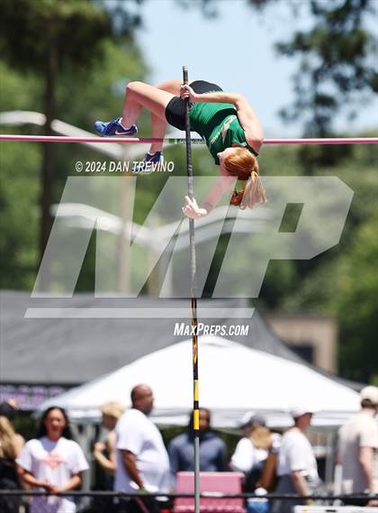 Thumbnail 2 in VHSL State Championships Pole Vault (Class 6) photogallery.