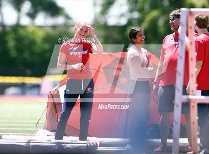 Thumbnail 1 in VHSL State Championships Pole Vault (Class 6) photogallery.