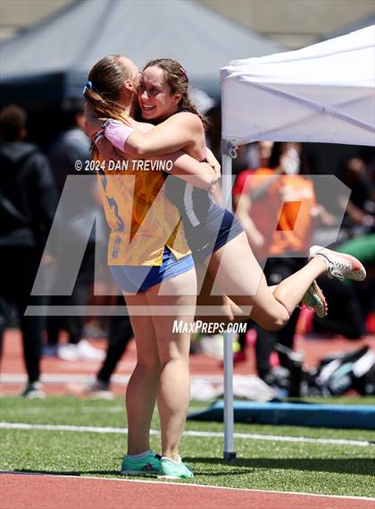 Thumbnail 3 in VHSL State Championships Pole Vault (Class 6) photogallery.