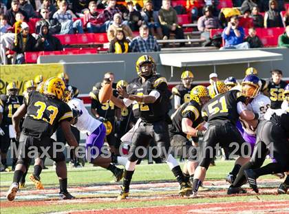 Thumbnail 3 in Tarboro vs Lincolnton (NCHSAA 2A Final) photogallery.