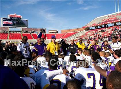 Thumbnail 2 in Tarboro vs Lincolnton (NCHSAA 2A Final) photogallery.